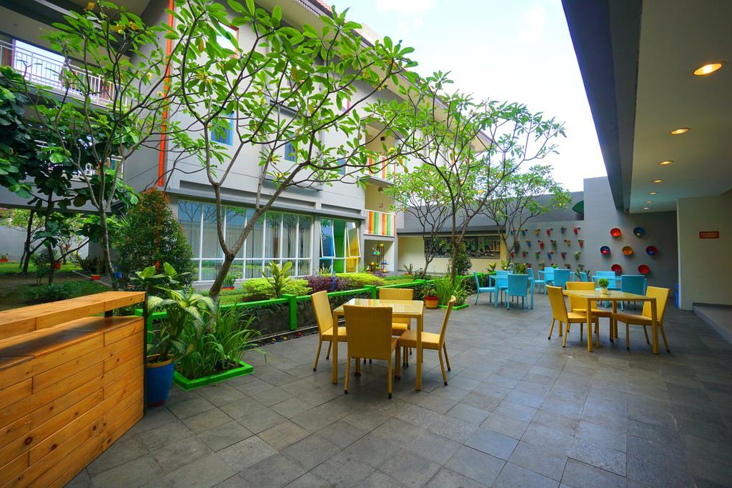 Pop! Hotel Sangaji Джокякарта Екстериор снимка
