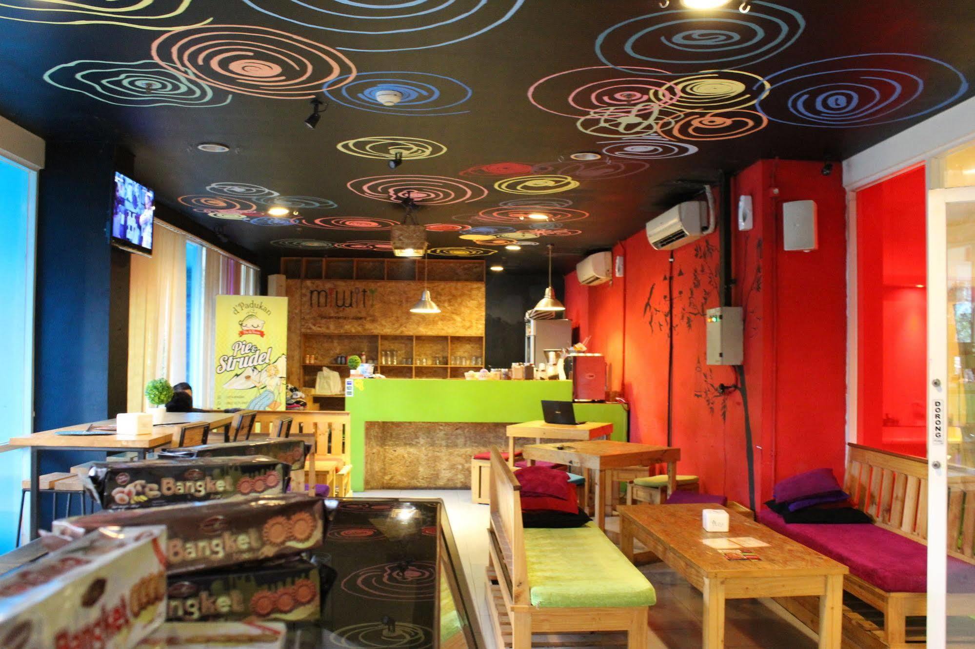 Pop! Hotel Sangaji Джокякарта Екстериор снимка